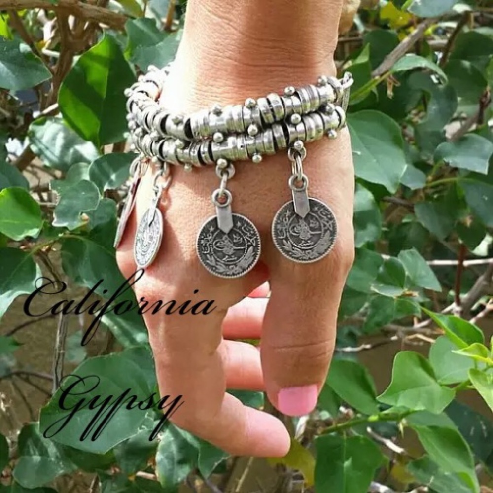 Boho ethnic Gypsy Tibetan silver coin bracelet✨ - Picture 4 of 8